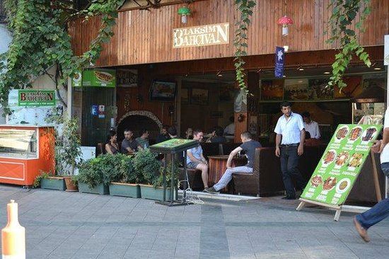 Taksim Bahcivan